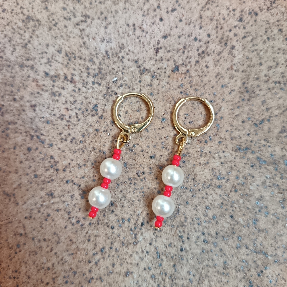 Gold Plated 18k White and Red Beaded Pearl Earrings